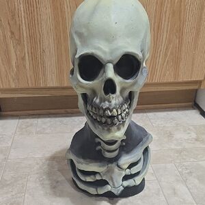 Skull w/Partial Chest Mask/Costume